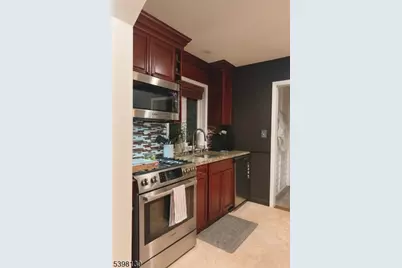 56 Gould St, Clifton, NJ 07013 - Photo 3