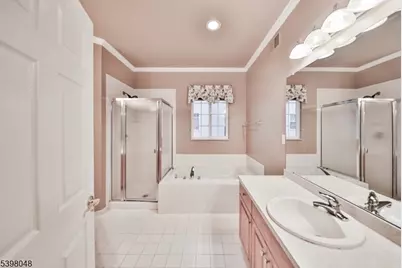 107 Kensington Cir, White Township, NJ 07823 - Photo 15