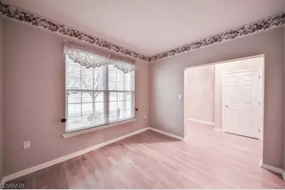 107 Kensington Cir, White Township, NJ 07823 - Photo 23