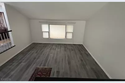 21 Teaberry Dr, Edison Twp., NJ 08820 - Photo 15