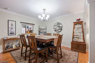 63 Jefferson Ct, Raritan Township, NJ 08822 - Photo 5