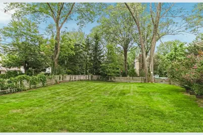 49 W Beechcroft Rd, Millburn, NJ 07078 - Photo 19