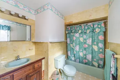 24 Wehrli Rd, Washington Township, NJ 07853 - Photo 7