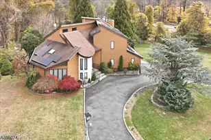 1605 Justin Pl, Mountainside, NJ 07092 - Photo 35