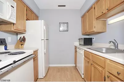 120 Willard St #16, Pompton Lakes, NJ 07442 - Photo 21