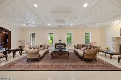 105 Chestnut Ridge Rd, Saddle River, NJ 07458 - Photo 9