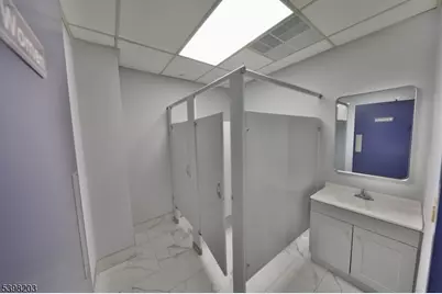 999 Willow Grove St, Hackettstown, NJ 07840 - Photo 29