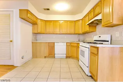 306 Marshall St, Elizabeth, NJ 07206 - Photo 5