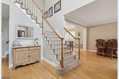 6 Sherry Ct, Wayne Twp., NJ 07470 - Photo 5