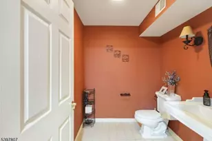 6 Sherry Ct, Wayne Twp., NJ 07470 - Photo 23