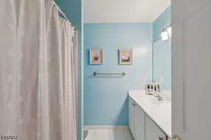 6 Sherry Ct, Wayne Twp., NJ 07470 - Photo 19