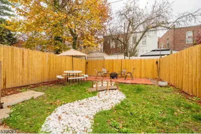 257 Woodlawn Ave, Jersey City, NJ 07305 - Photo 5