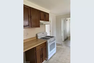 51 Gladys Ave, Manville, NJ 08835 - Photo 5