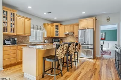 10 King Alex Ct, Sparta Township, NJ 07871 - Photo 9