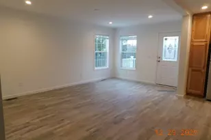 9 Front St, Oxford Township, NJ 07863 - Photo 5