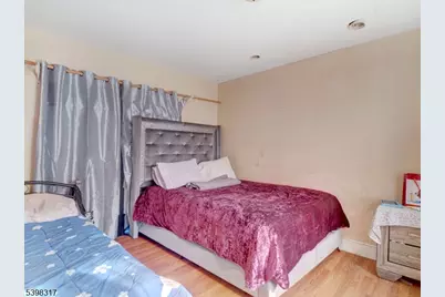 77 Delmar Pl, Irvington, NJ 07111 - Photo 7