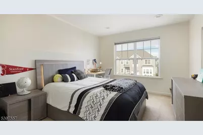 32 Clifford Cir, Franklin Township, NJ 08873 - Photo 19