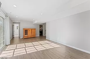 31 Fox Chase Run, Hillsborough Township, NJ 08844 - Photo 29