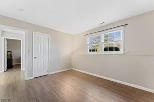 31 Fox Chase Run, Hillsborough Township, NJ 08844 - Photo 23