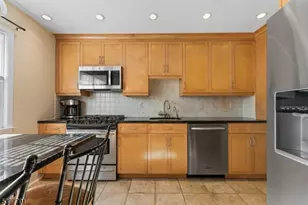 31 Fox Chase Run, Hillsborough Township, NJ 08844 - Photo 9