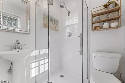 31 Fox Chase Run, Hillsborough Township, NJ 08844 - Photo 17