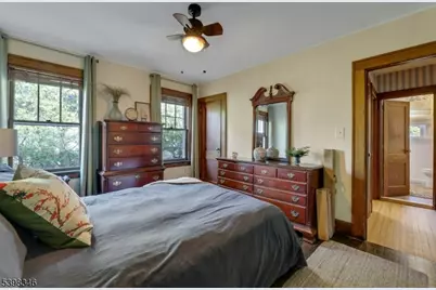 87 Buena Vista Ave, Hawthorne, NJ 07506 - Photo 9