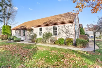 18C Benjamin Franklin Dr, Monroe Township, NJ 08831 - Photo 3