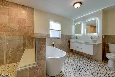 105 Battle Hill Ave, Springfield, NJ 07081 - Photo 13