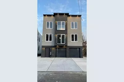 376 21st St, Irvington, NJ 07111 - Photo 1