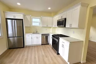 8 Tiffany Blvd, Newark, NJ 07104 - Photo 9