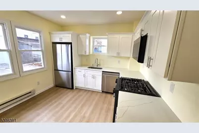 8 Tiffany Blvd, Newark, NJ 07104 - Photo 7