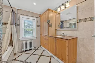 28 Old Clinton Rd, Raritan Township, NJ 08822 - Photo 25