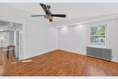 28 Old Clinton Rd, Raritan Township, NJ 08822 - Photo 23