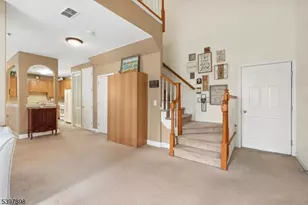 106 Limerick Ln, Lopatcong Township, NJ 08865 - Photo 5