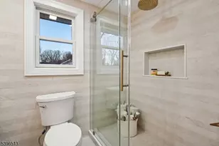 7 Concord Dr, Livingston, NJ 07039 - Photo 17