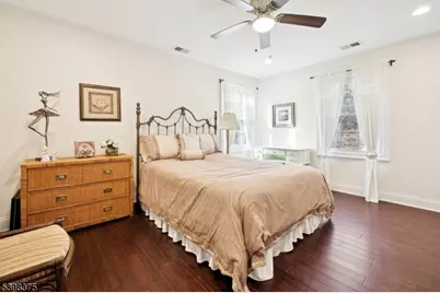 1121 N Washington Ave, Green Brook Township, NJ 08812 - Photo 23
