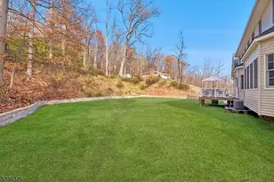 1121 N Washington Ave, Green Brook Township, NJ 08812 - Photo 27