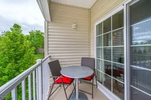 1103 Meadow Brook Ct, Hanover Township, NJ 07981 - Photo 7