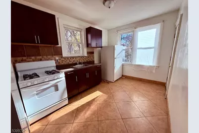 11 Montrose Ter #2, Irvington, NJ 07111 - Photo 3