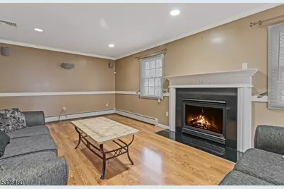 159 Sherwood Ave, Teaneck Township, NJ 07666 - Photo 9