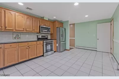 159 Sherwood Ave, Teaneck Township, NJ 07666 - Photo 7