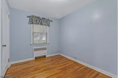 159 Sherwood Ave, Teaneck Township, NJ 07666 - Photo 11