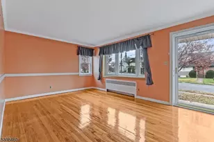 159 Sherwood Ave, Teaneck Township, NJ 07666 - Photo 5