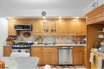 14 Dorothea Ter, Belleville, NJ 07109 - Photo 11