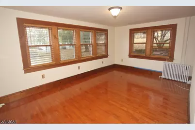 18 Little Philadelphia Rd, Washington Township, NJ 07882 - Photo 9