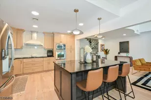 207 Shearwater Ct, Jersey City, NJ 07305 - Photo 7