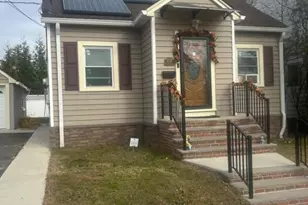 2105 Melrose Pkwy, Union Township, NJ 07083 - Photo 1