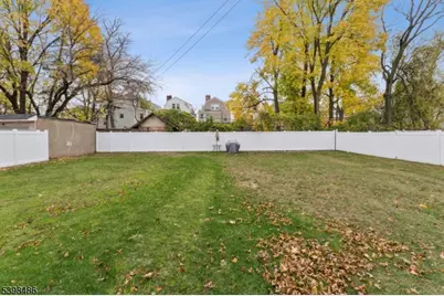 84 Hollywood Ave #1, East Orange, NJ 07018 - Photo 23