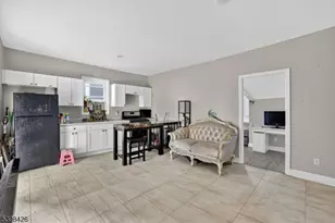 78 Treacy Ave, Newark, NJ 07108 - Photo 17