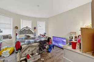 78 Treacy Ave, Newark, NJ 07108 - Photo 9